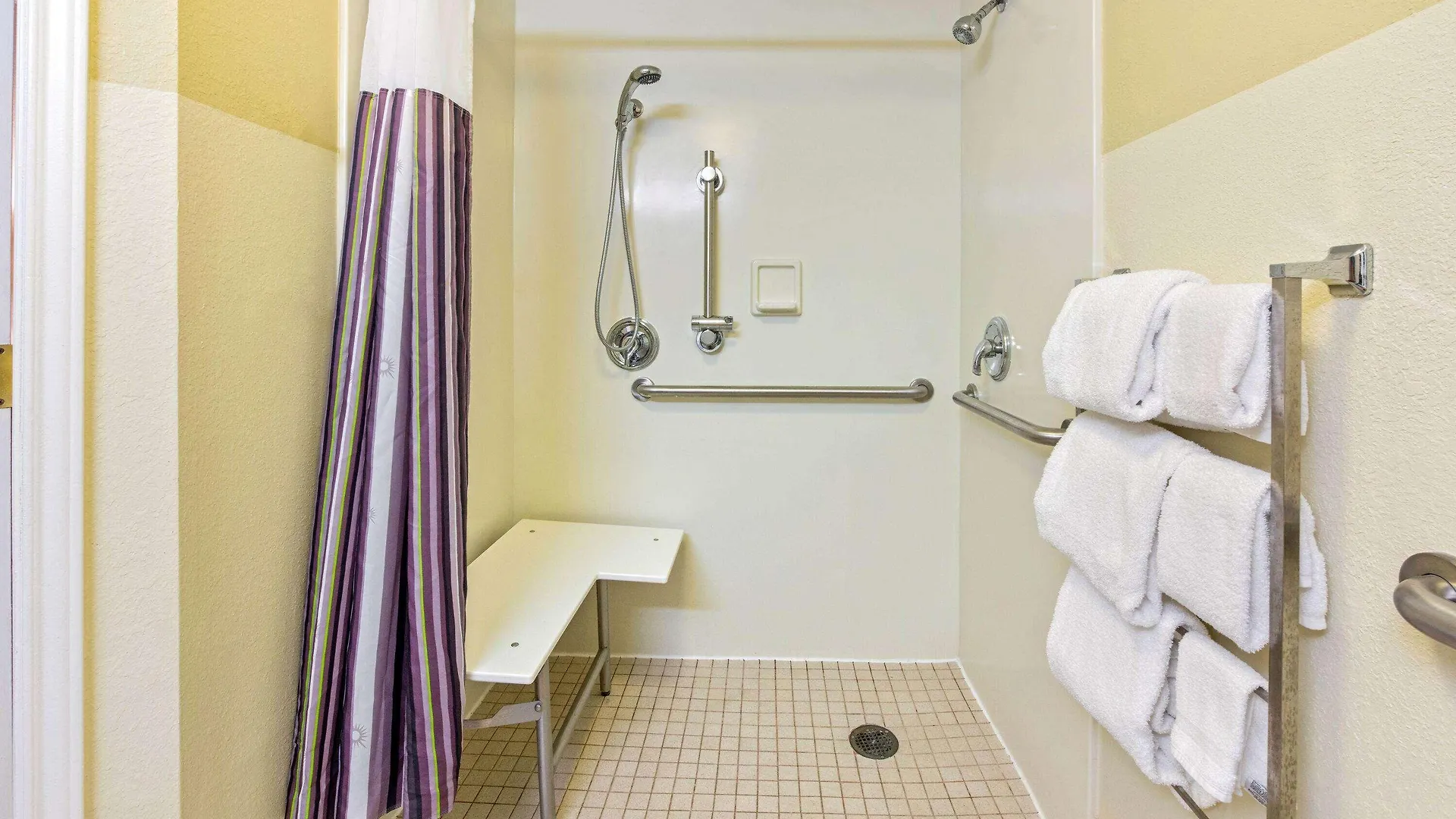 Hotel La Quinta by Wyndham USF  Tampa 3*,