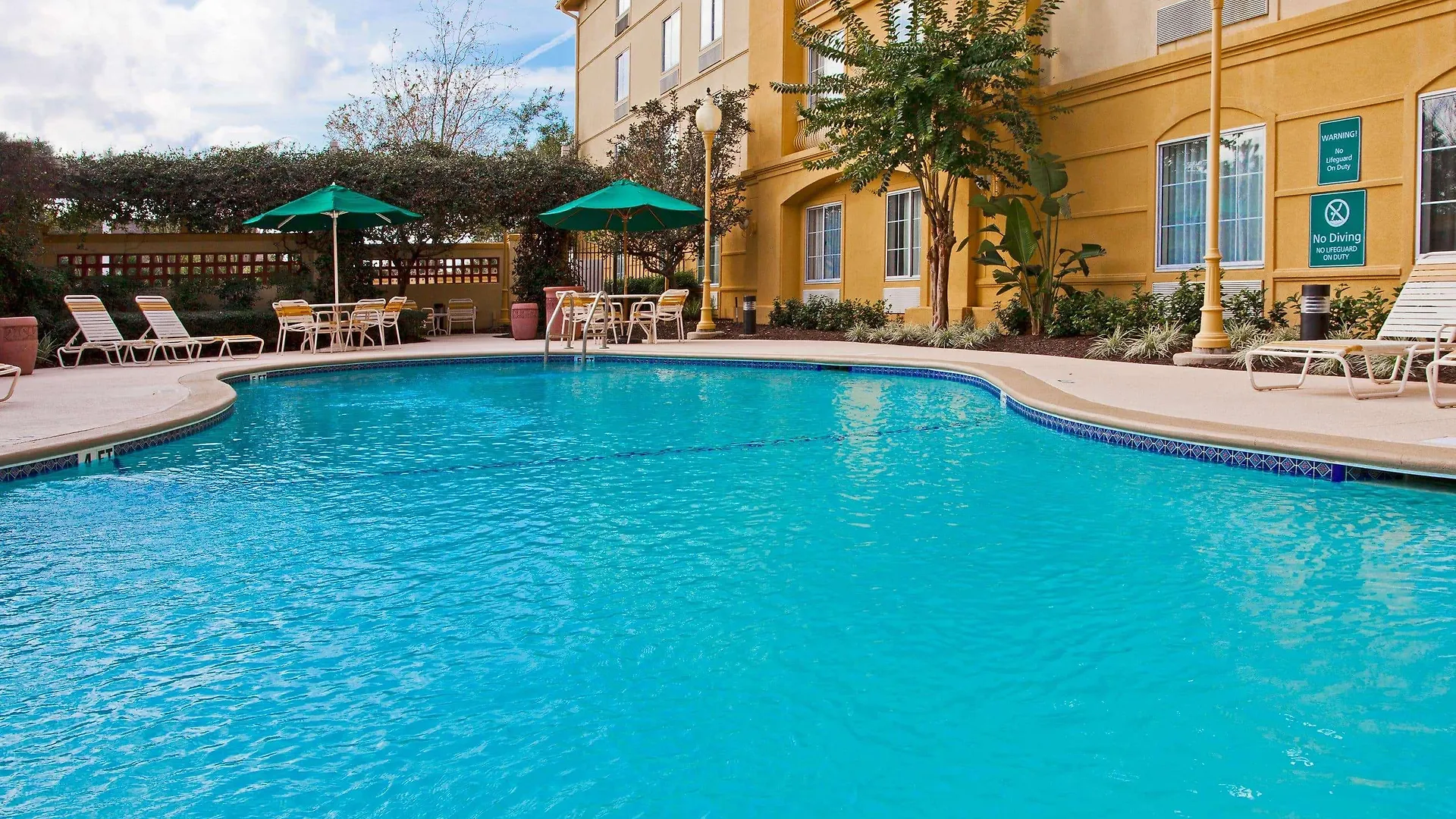Hotel La Quinta by Wyndham USF  Tampa 3*,