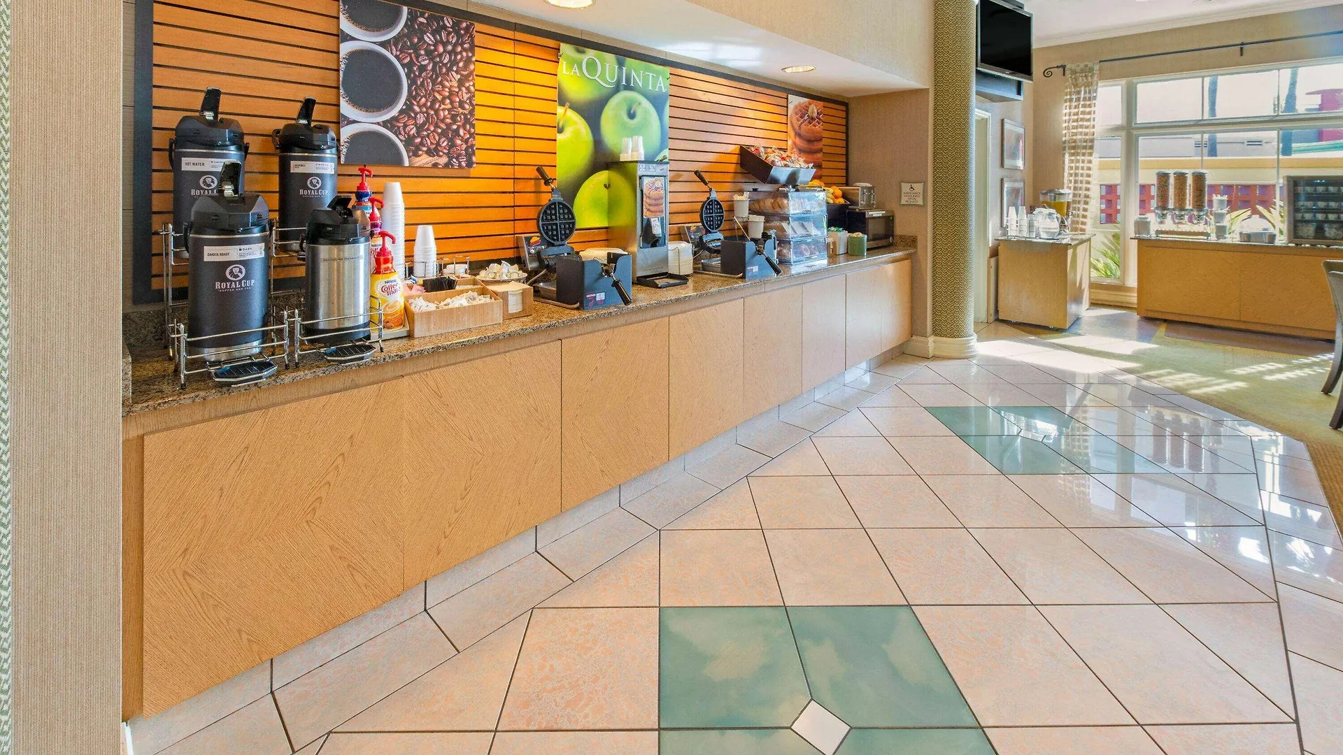 ***  Hotel La Quinta by Wyndham USF  Tampa USA
