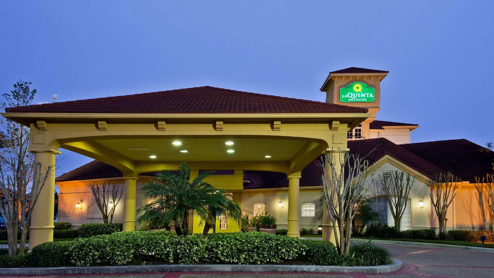 Hotel La Quinta by Wyndham USF  Tampa
